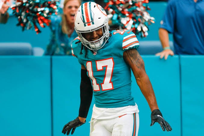 Jaylen Waddle Net Worth 2026: How He Built His $104.6M Fortune - Career & Achievements