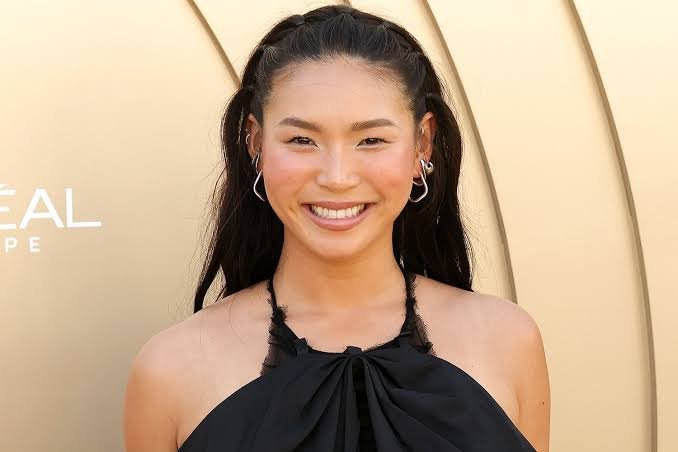 Chloe Kim Stuns in Bikini — Biography, Age & Net Worth 2026 - Public Image & Legacy