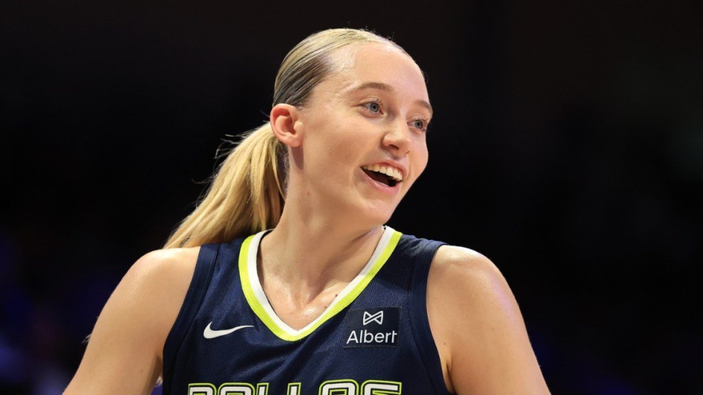 Paige Bueckers Net Worth 2026: Income, Endorsements & Assets - Career & Achievements